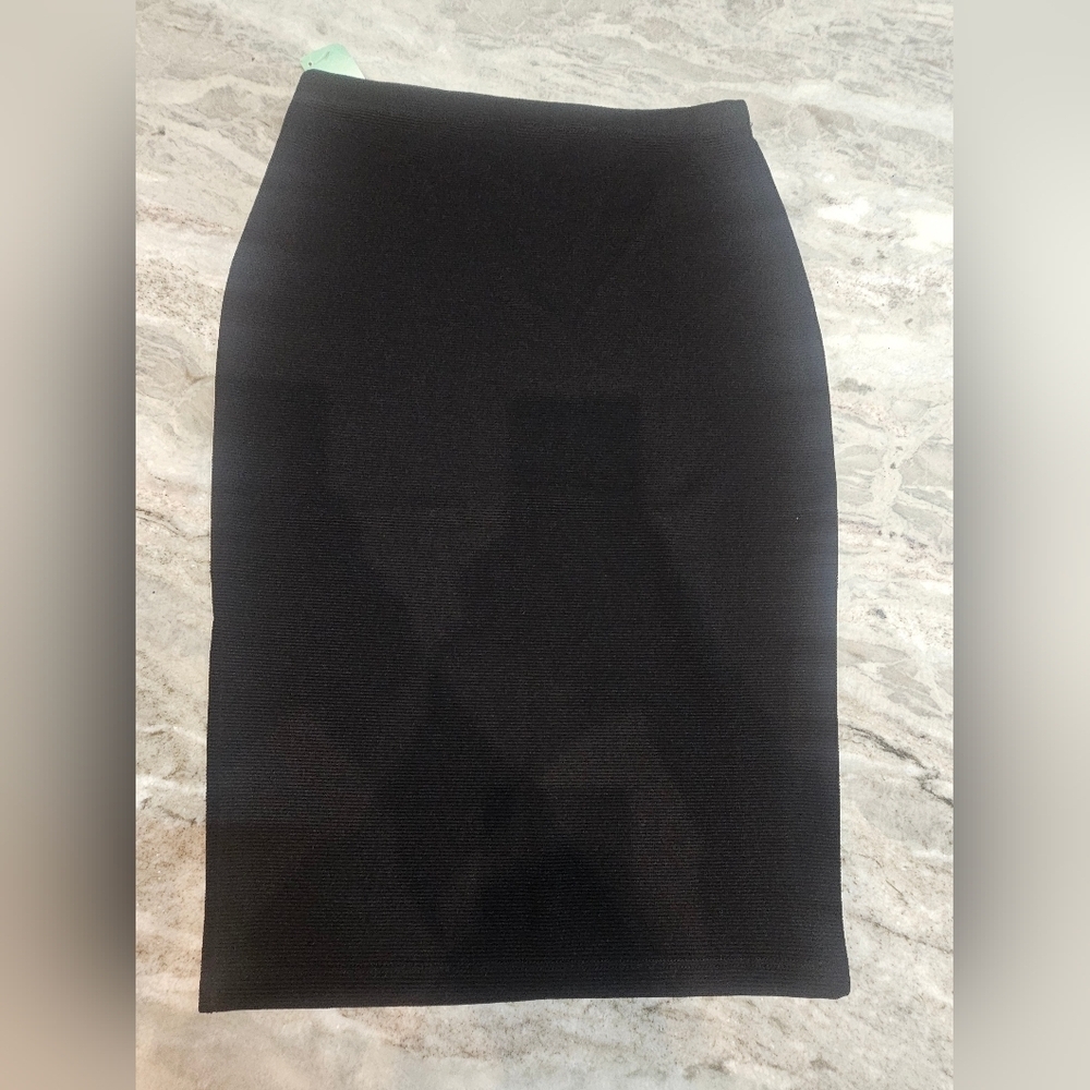 Decree Black Ribbed Knit Pencil Skirt M | Stretch Midi Basic (NWT)